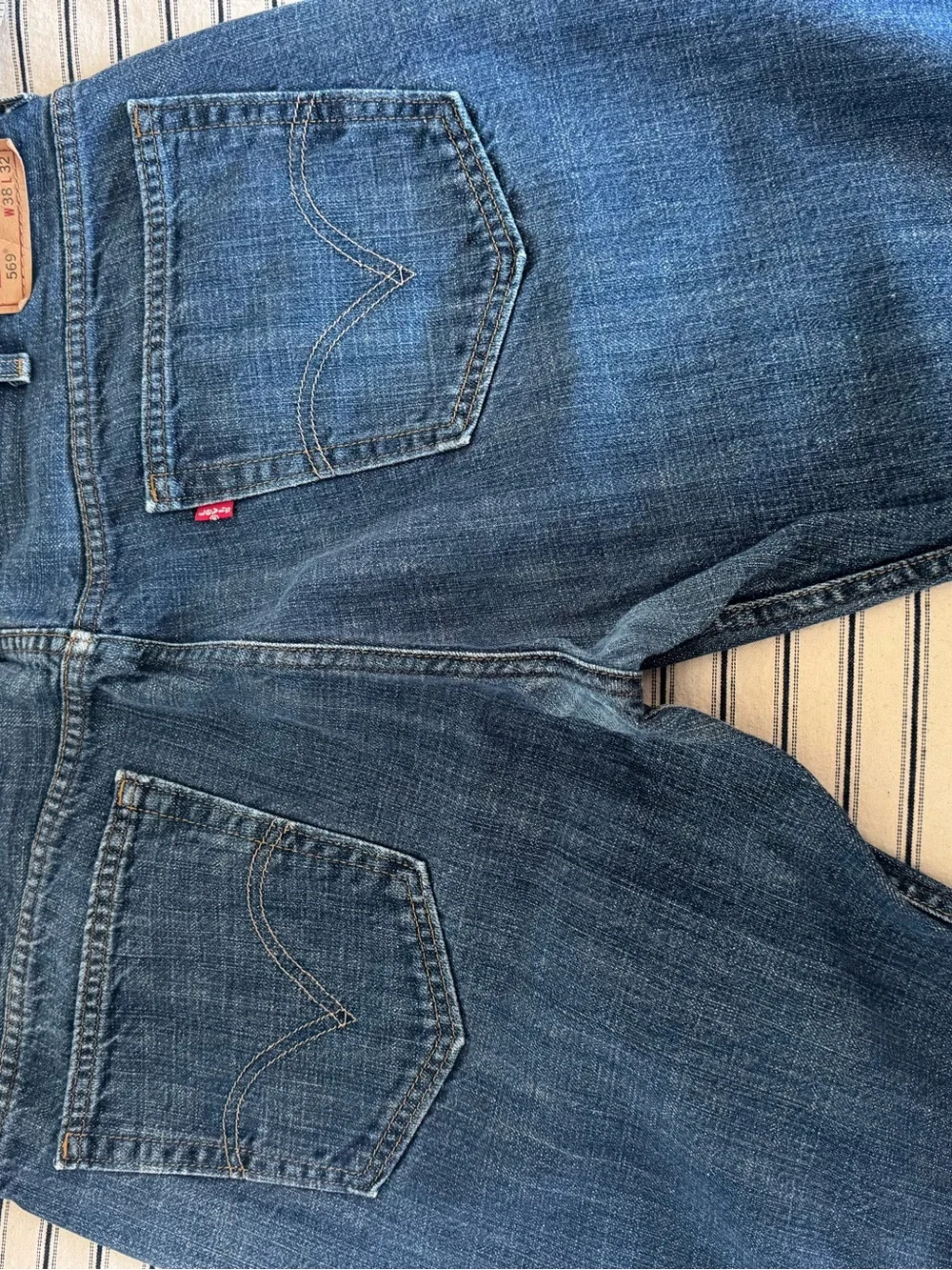 Levi’s 569 Loose Straight Leg Baggy Jeans 38 x 32 Medium Wash